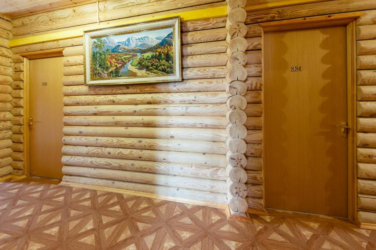 Абхазская Усадьба Hotel Gagra Exterior foto